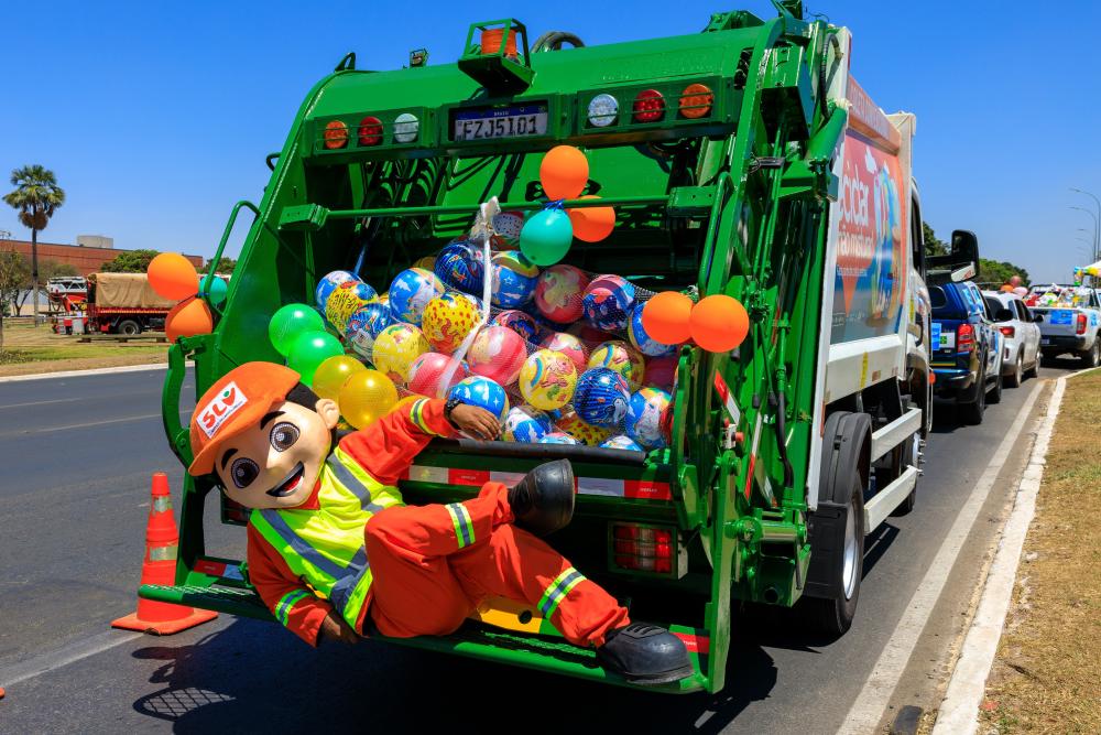 SLU doa mais de 900 brinquedos na campanha Vem Brincar Comigo